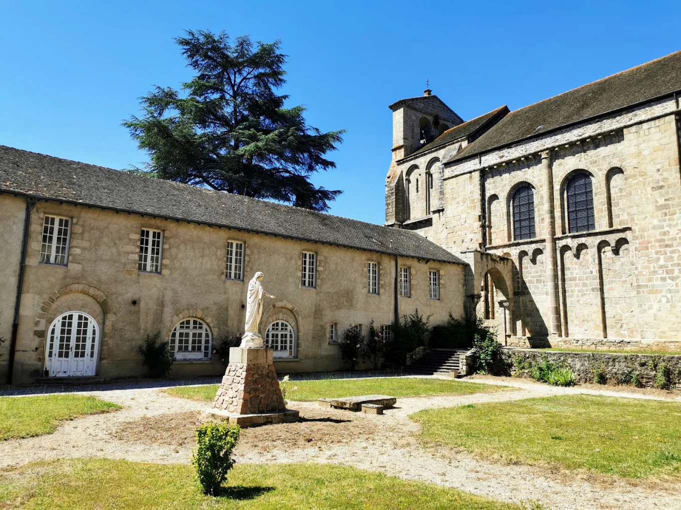 Abbaye de Solignac - Vue 2